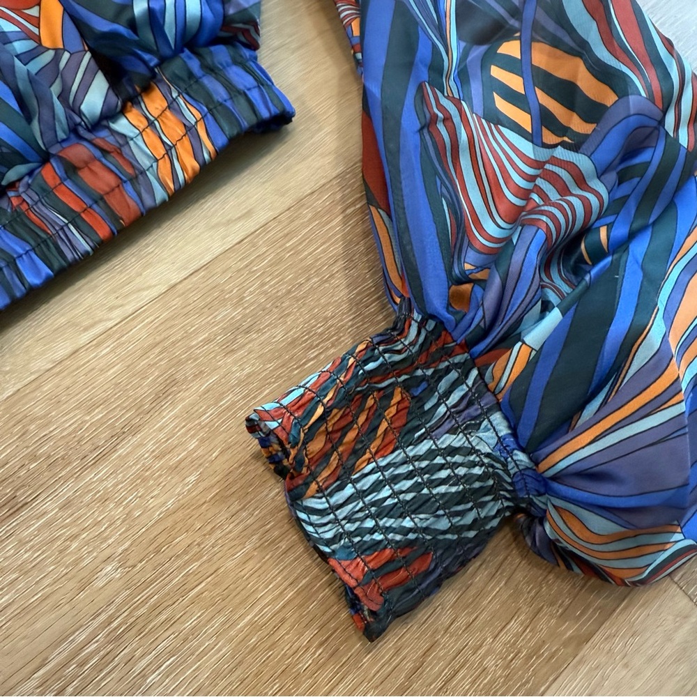 Colorful Abstract Top - Picture 5 of 5